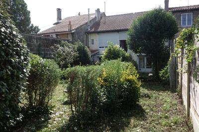 Maison ancienne - 184 m² - 8 pièces