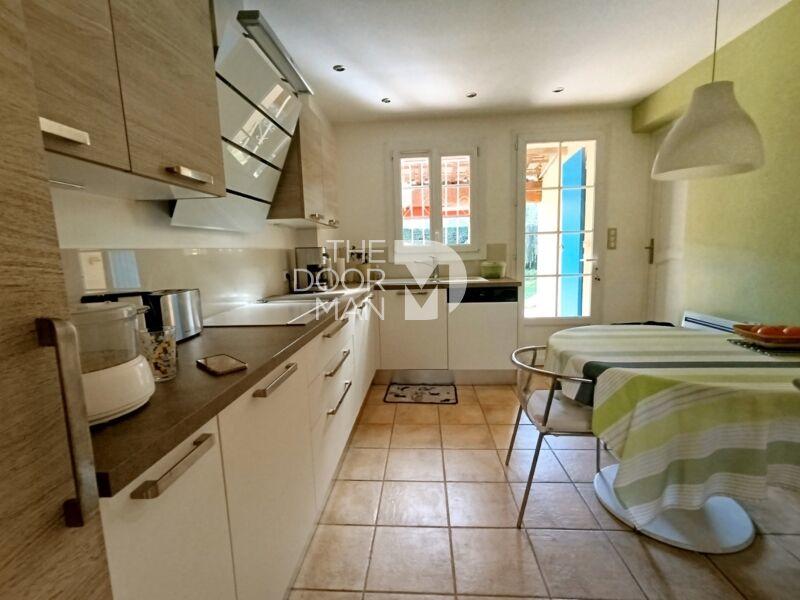 Propriété - 160 m² - 6 pièces