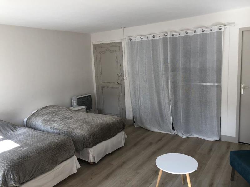 Maison - 266 m² - 8 pièces