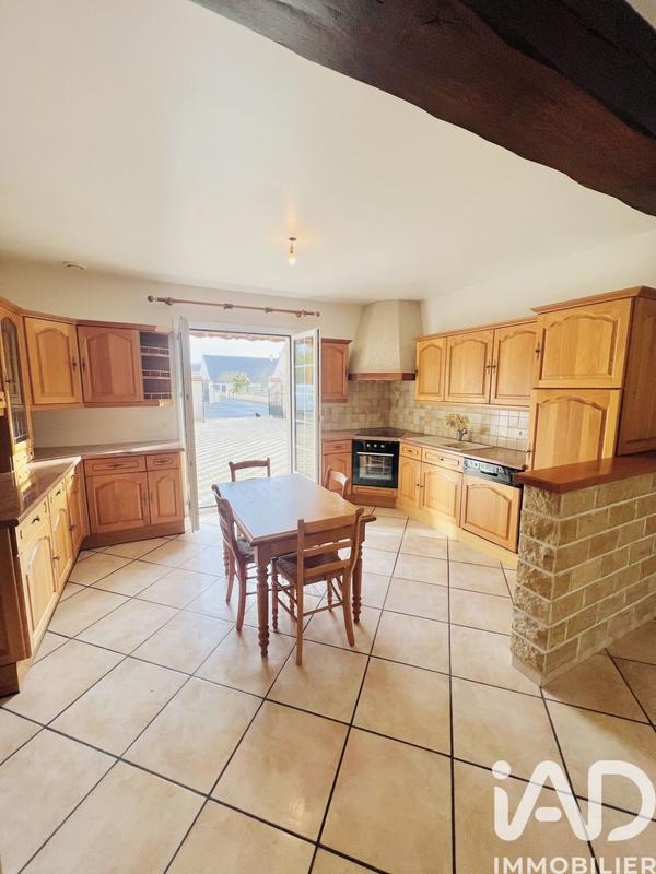 Maison - 196 m² - 8 pièces