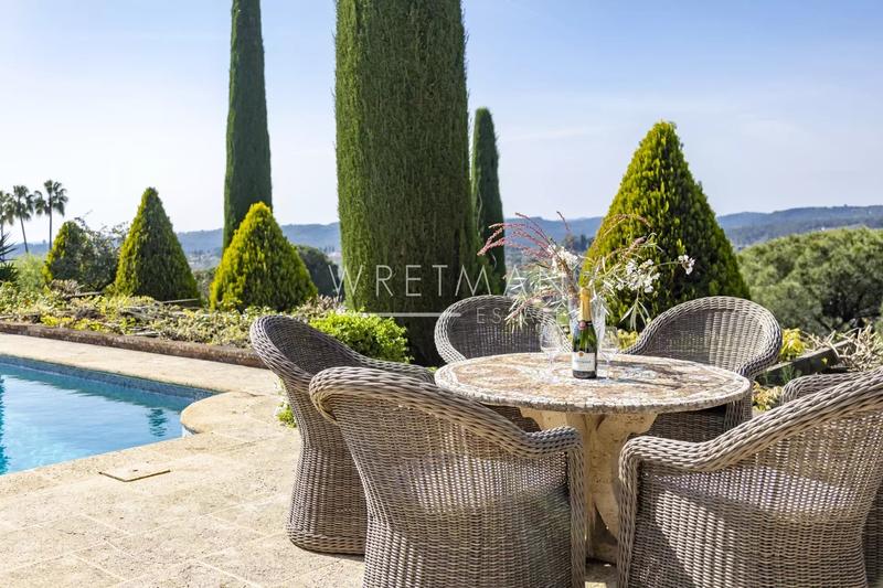 Bastide - 215 m² - 10 pièces