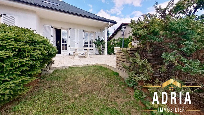 Villa - 195 m² - 6 pièces
