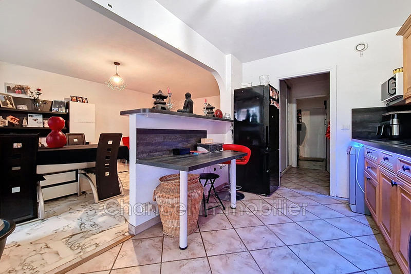 Appartement - 77 m² - 3 pièces