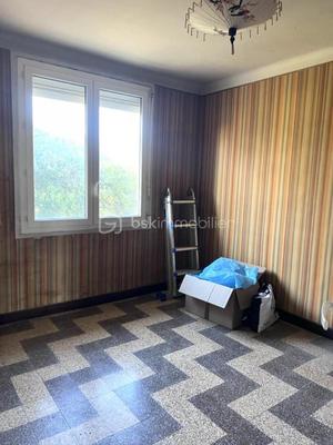 Appartement - 64 m² - 4 pièces