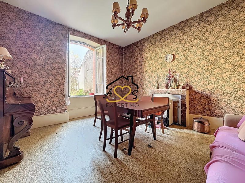 Maison - 143 m² - 7 pièces