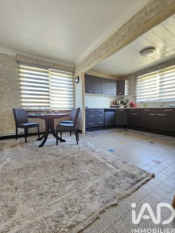 Maison - 260 m² - 5 pièces