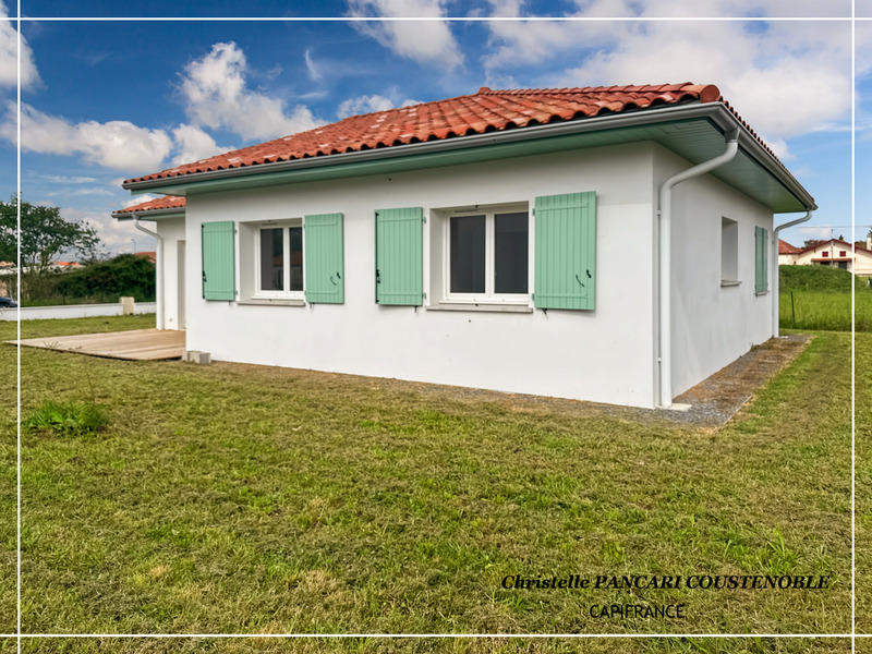 Maison - 93 m² - 4 pièces