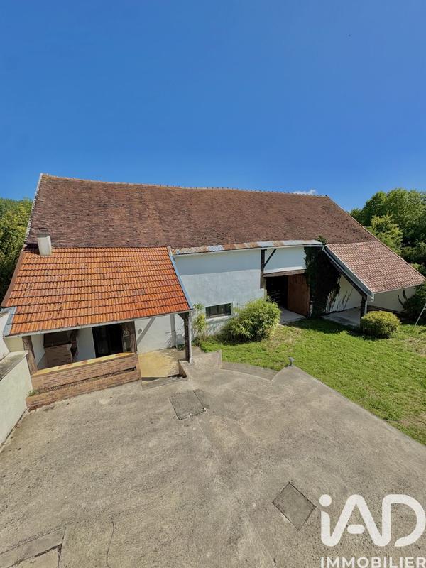 Maison - 240 m² - 8 pièces