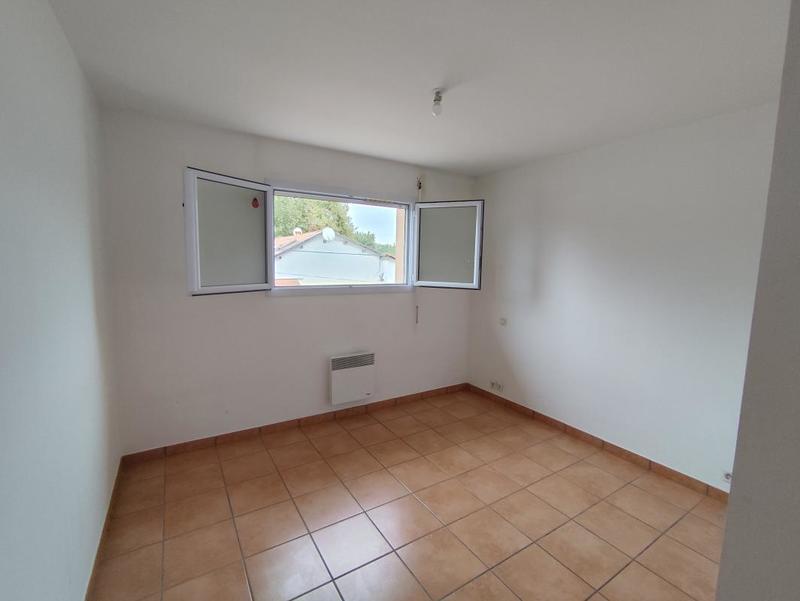 Bureau - 95 m² - 4 pièces