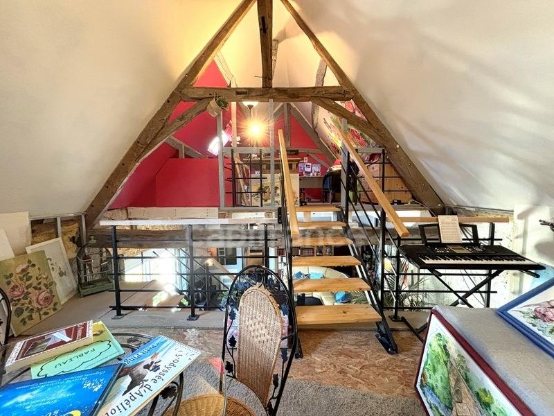 Maison - 218 m² - 5 pièces