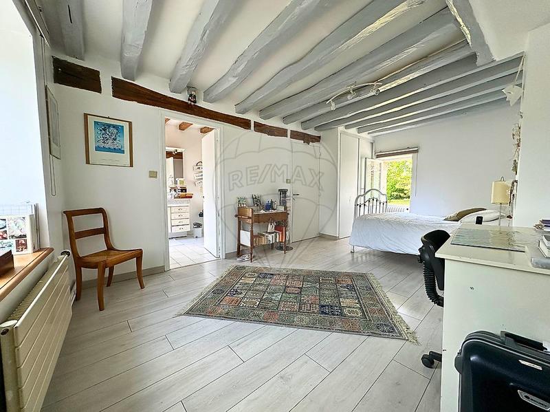 Demeure - 226 m² - 9 pièces