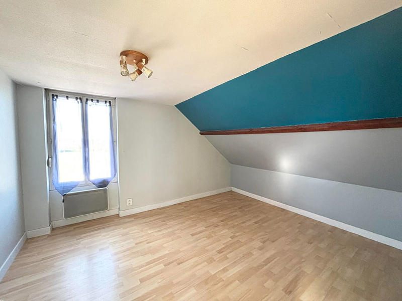 Maison - 97 m² - 5 pièces