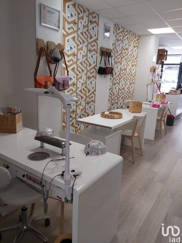 Local commercial - 120 m² - 2 pièces