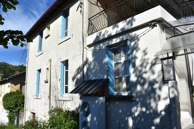 Maison - 90 m² - 6 pièces