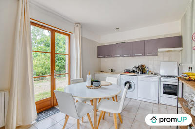 Maison traditionnelle - 340 m² - 16 pièces