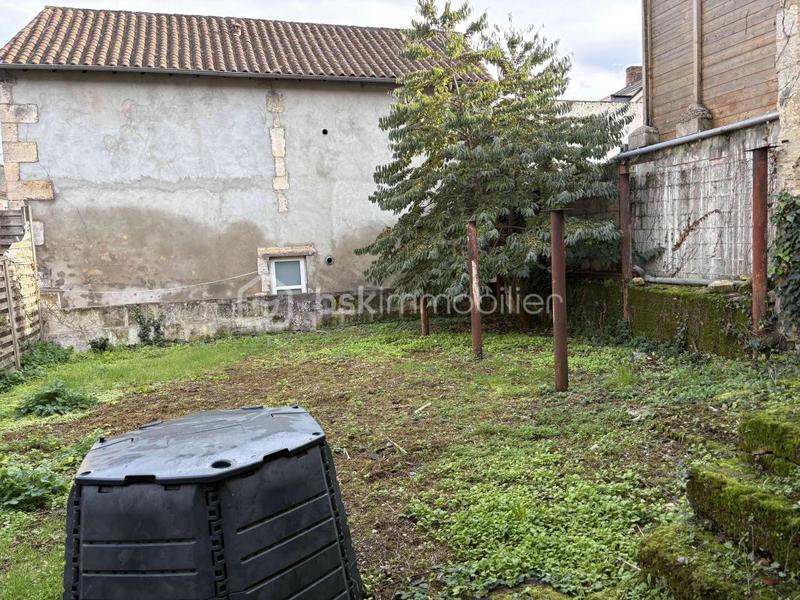 Maison - 282 m² - 10 pièces