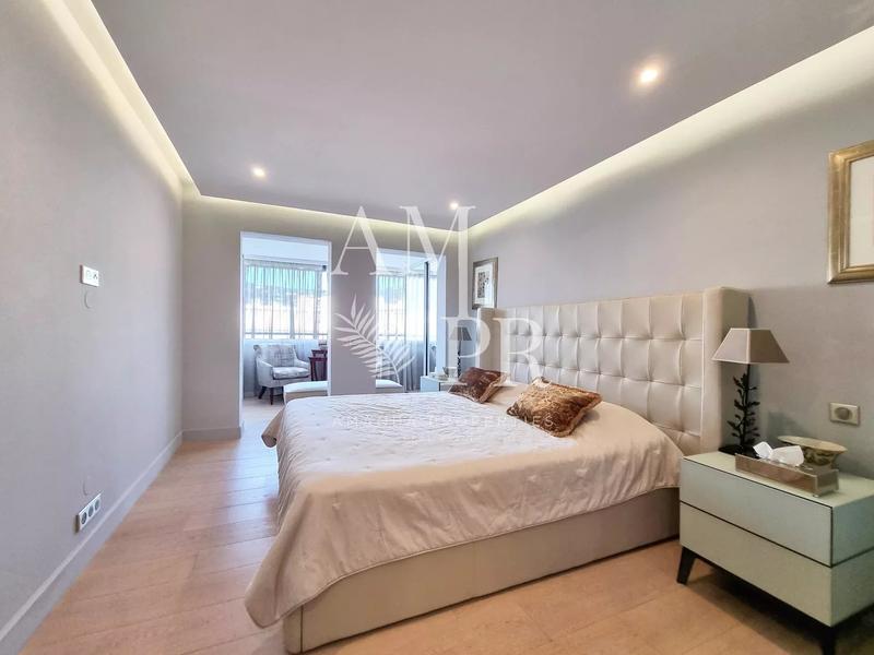 Appartement - 110 m² - 4 pièces