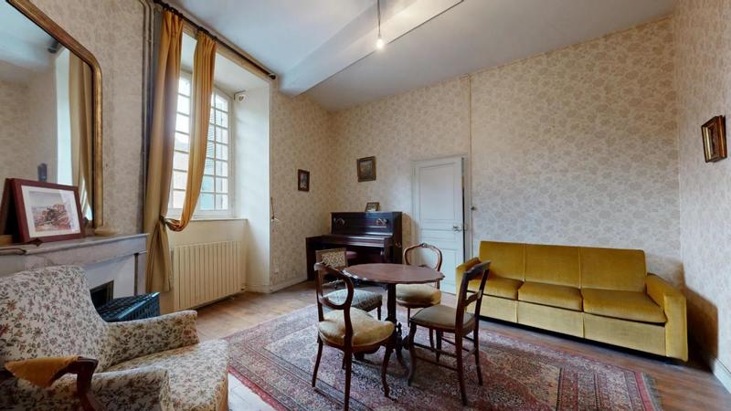 Maison bourgeoise - 212 m² - 6 pièces