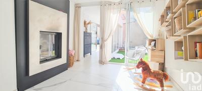 Maison - 167 m² - 7 pièces