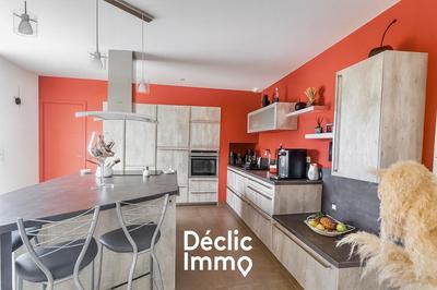 Maison - 140 m² - 6 pièces