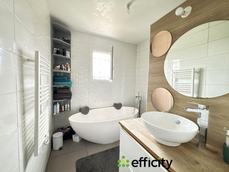 Pavillon - 135 m² - 6 pièces