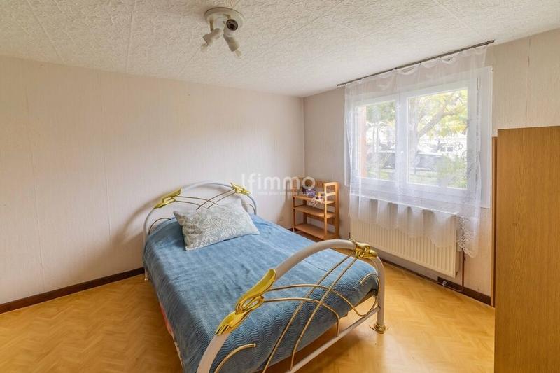 Maison - 180 m² - 7 pièces