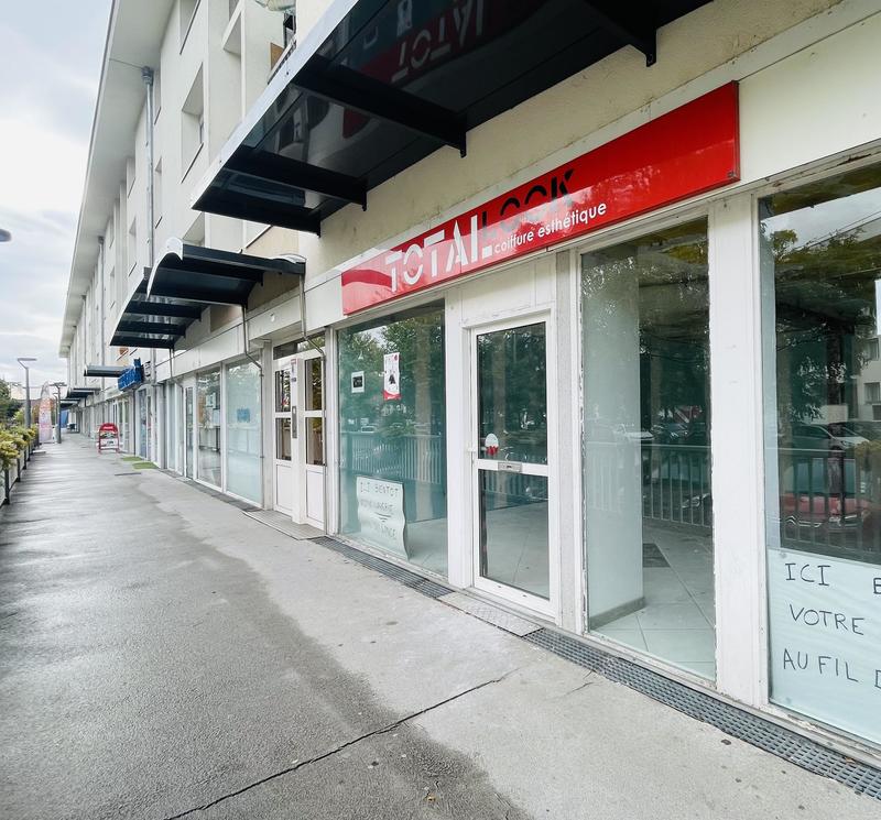 Local commercial - 51 m² - 3 pièces