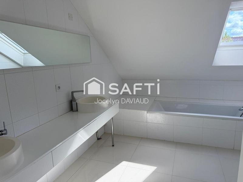 Maison - 159 m² - 5 pièces