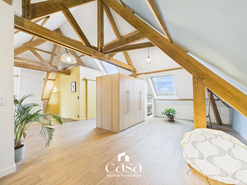 Maison - 170 m² - 6 pièces