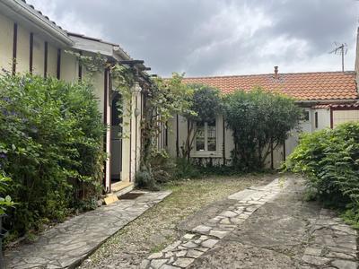 Maison - 160 m² - 4 pièces