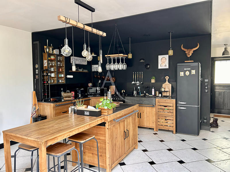 Maison - 80 m² - 3 pièces