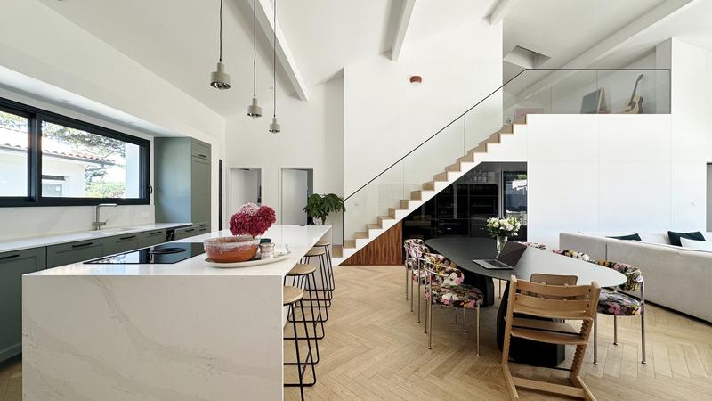 Maison - 140 m² - 6 pièces