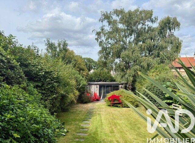 Maison - 210 m² - 7 pièces