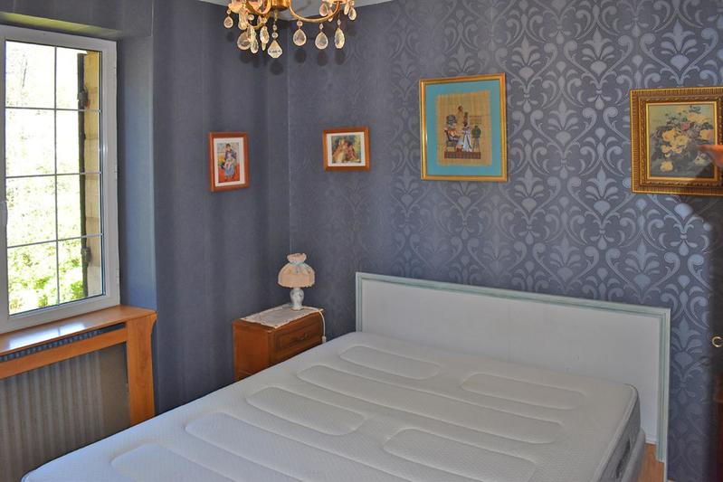 Maison - 200 m² - 10 pièces