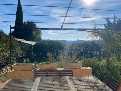 Maison - 211 m² - 6 pièces