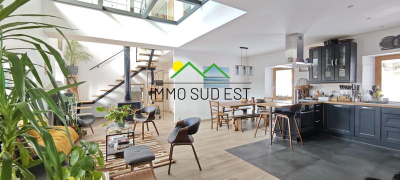 Maison - 175 m² - 6 pièces