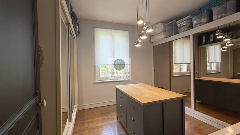 Maison - 174 m² - 9 pièces