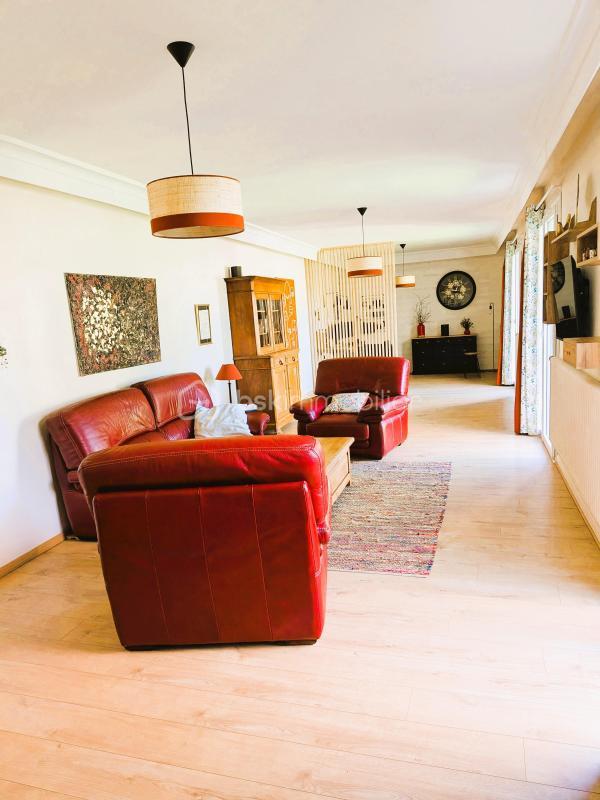 Maison en pierre - 190 m² - 8 pièces