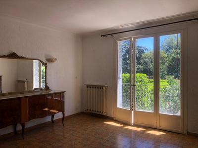 Maison - 141 m² - 7 pièces