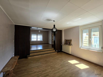 Maison - 180 m² - 6 pièces