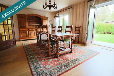 Maison - 233 m² - 9 pièces