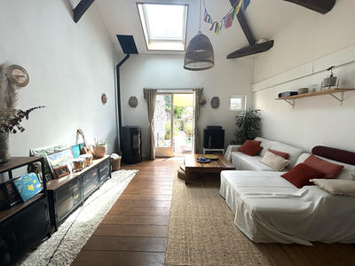 Appartement - 85 m² - 3 pièces