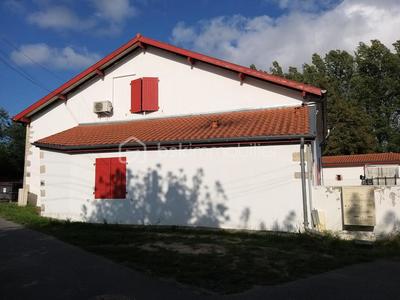 Appartement - 98 m² - 4 pièces