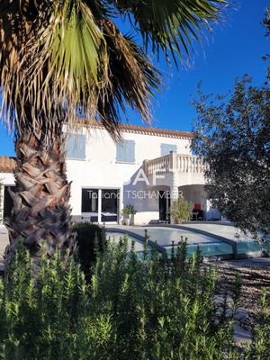 Villa - 206 m² - 5 pièces