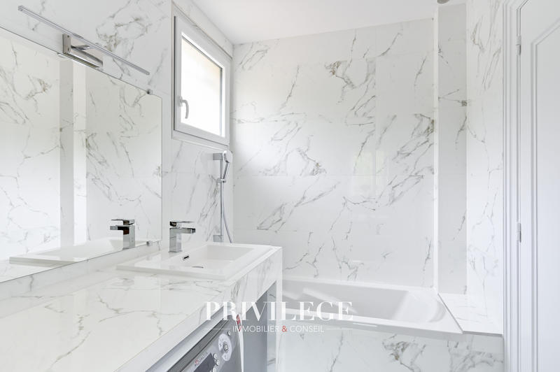 Appartement - 118 m² - 4 pièces