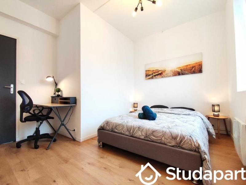 Chambre - 9 m² - 1 pièce