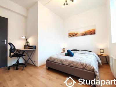 Chambre - 9 m² - 1 pièce