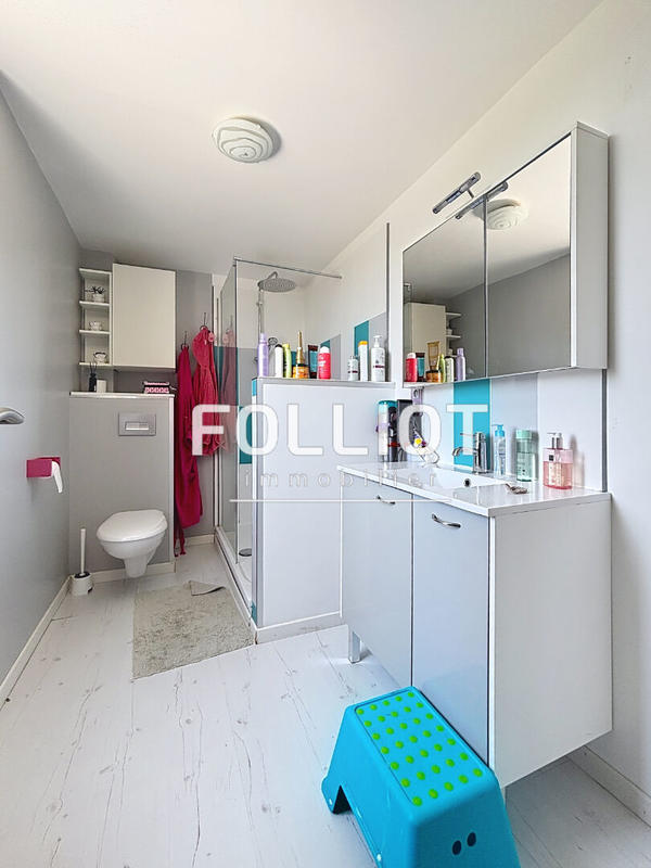 Maison - 146 m² - 8 pièces