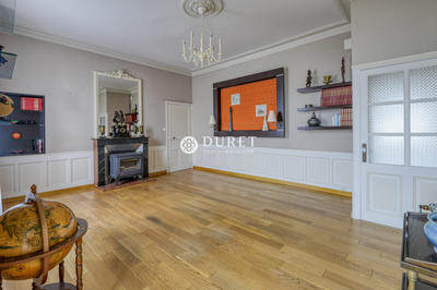 Maison - 195 m² - 7 pièces