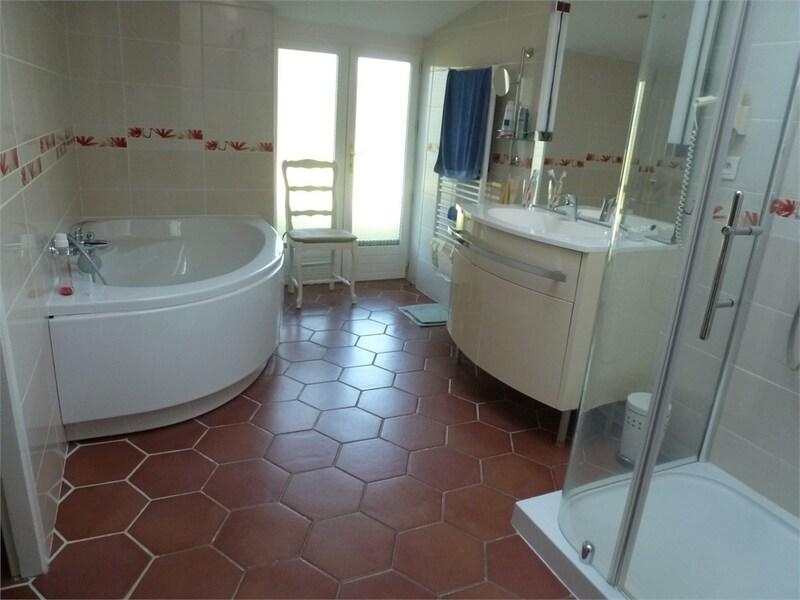 Maison - 290 m² - 8 pièces